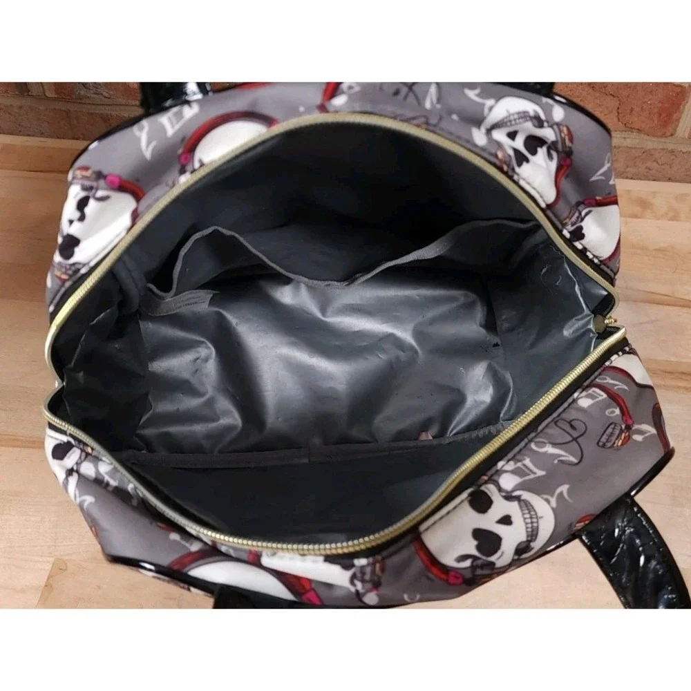 Betsey Johnson‎ Gray Red Skull Headphones Cosmetic Travel Bag